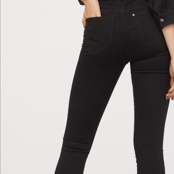 H&M Highwaisted Black Skinny Pants - Picture 2 of 3